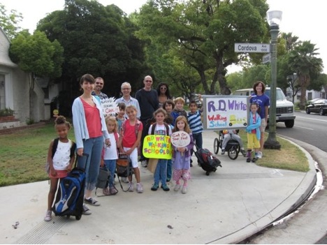 R.D. White Elementary School – Glendale Walk to School Day 2009.  Photo courtesy of Kara Sergile.