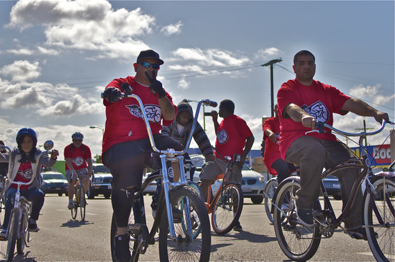 Javier "JP" Partida and his brother, Miguel, of Los Ryderz join in the Ride4Love. Sahra Sulaiman/LA Streetsblog