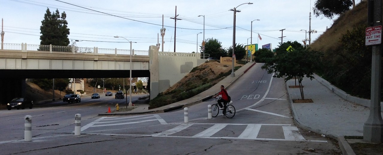 New striping and bollards makes the Silver Lake Boulevard at Temple Street a bit more livable. All photos: Joe Linton