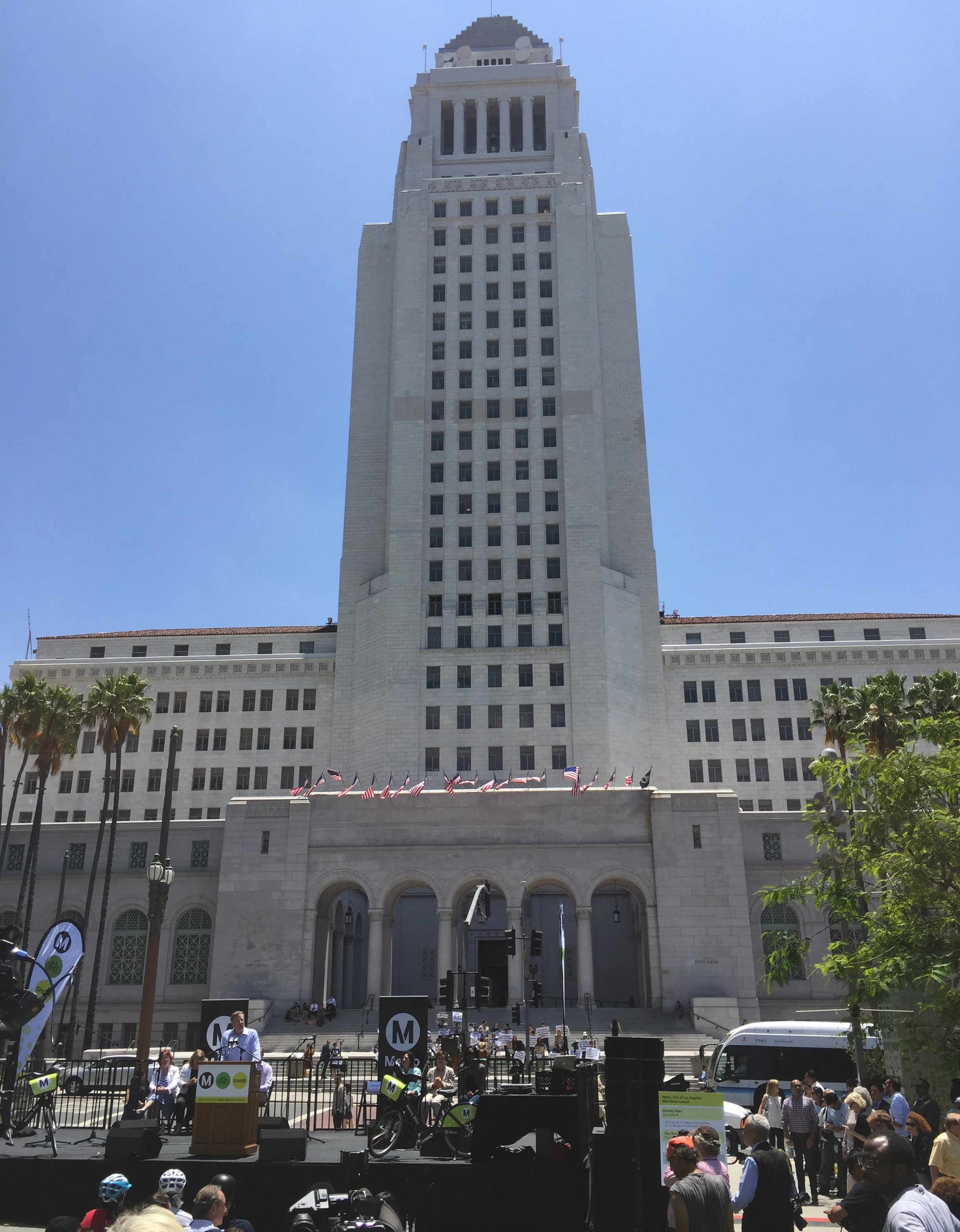 Metro board chair John Fasana celebrates the arrival of Metro Bike Share. All photos by Joe Linton/Streetsblog L.A.