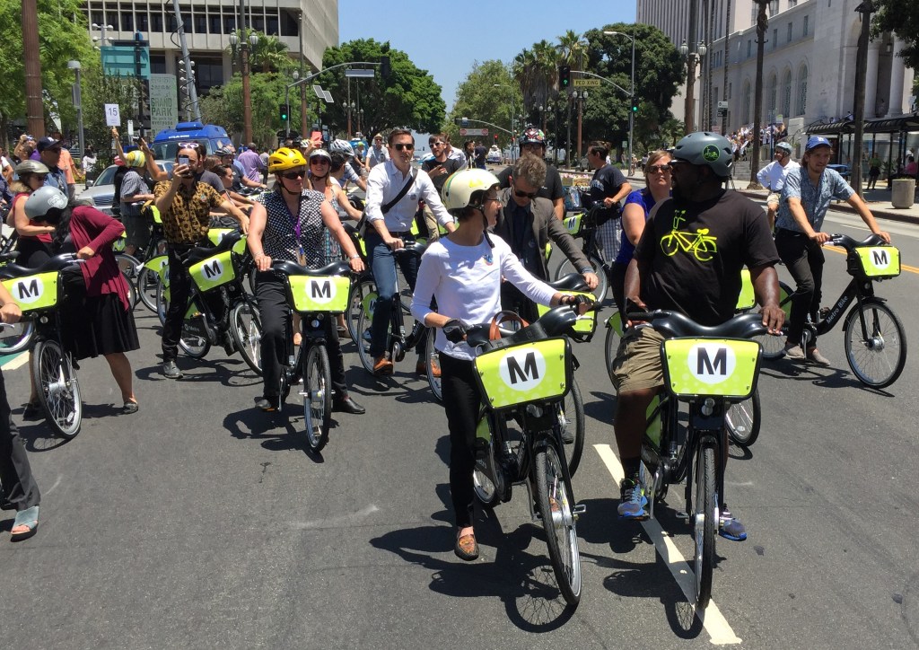 Metro Proposes Cutting Bike-Share Price in Half