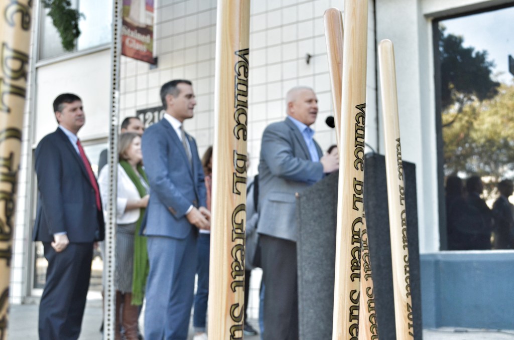 Break Out the Golden Shovels: Bonin, Garcetti Break Ground on Venice Great Street