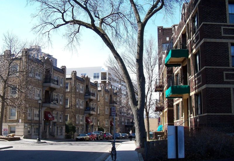 A Recipe for Cutting Traffic: Build More Apartments, Fewer Single-Family Homes