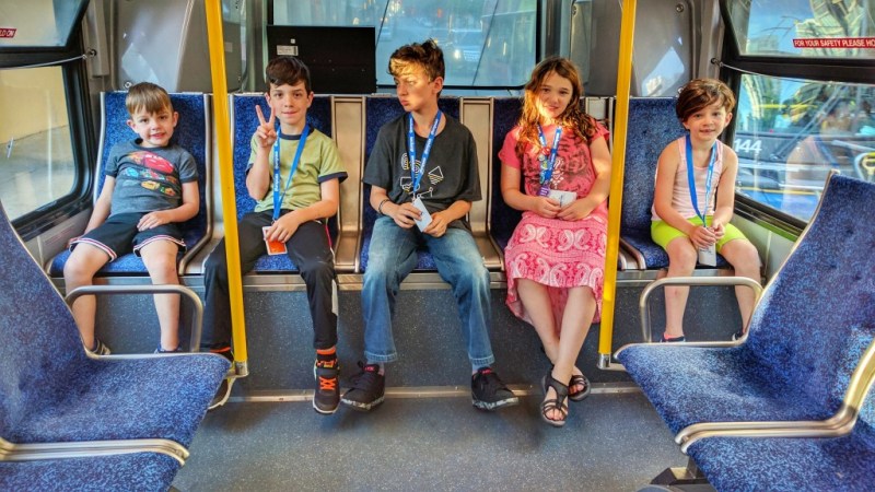 Canadian Officials Crack Down on Single Father for Letting His Kids Ride the Bus