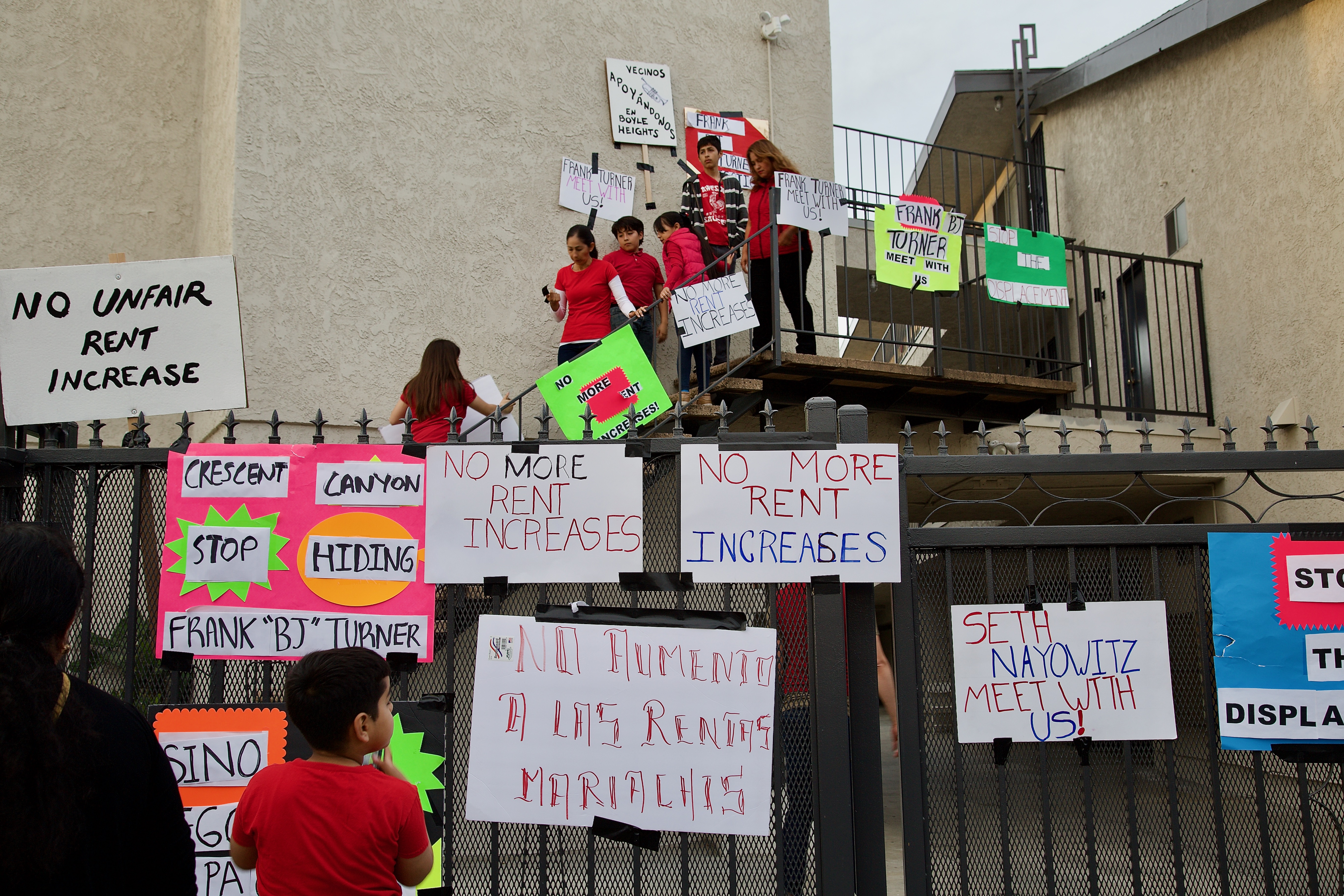 Residents put signs up around the property at 1815 E. 2nd St. in an effort to shame Turner into meeting with them. Sahra Sulaiman/Streetsblog L.A.