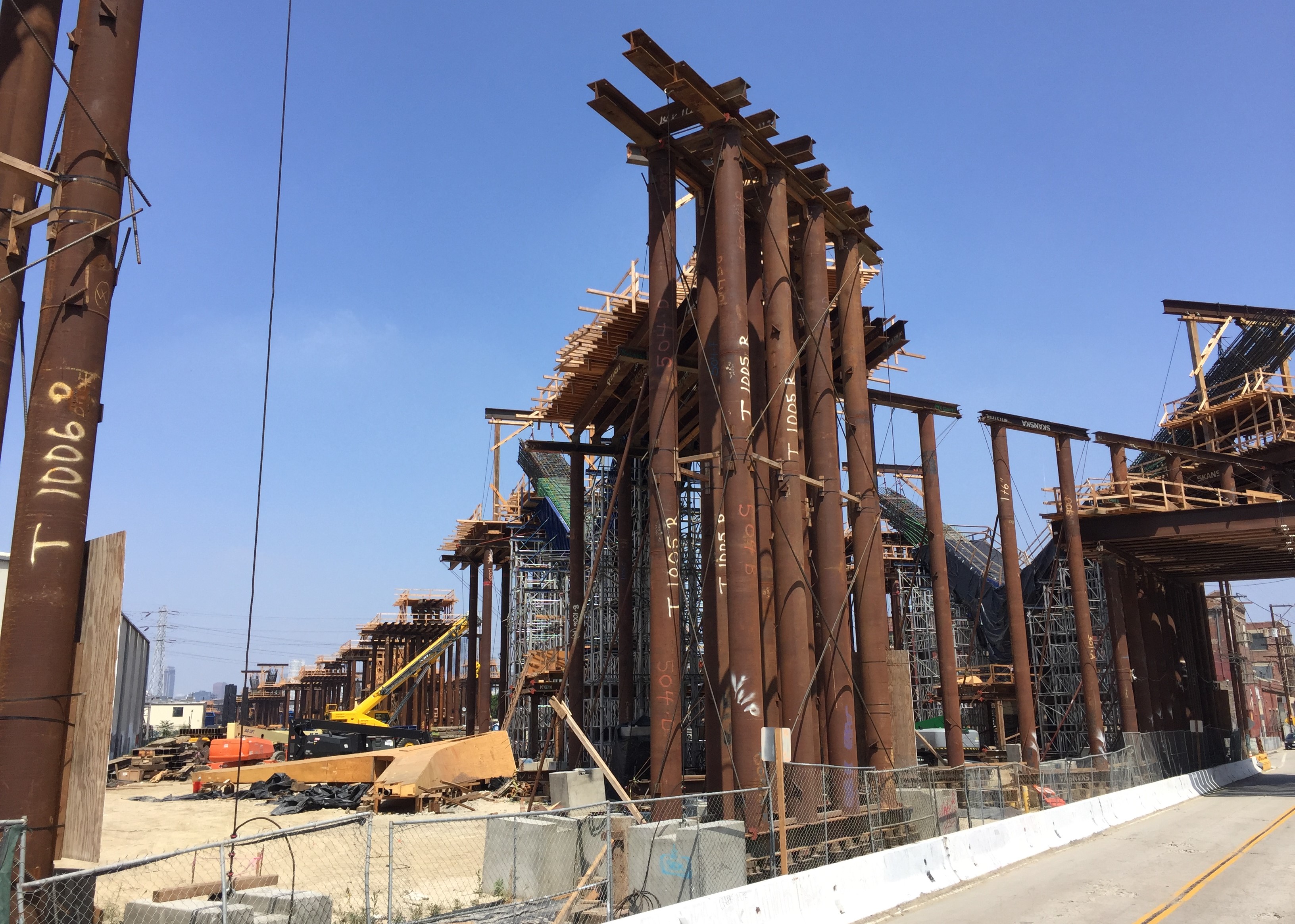 View of series of under-construction bases for the future 6th Street Viaduct (photo from Anderson Street looking west toward DTLA)