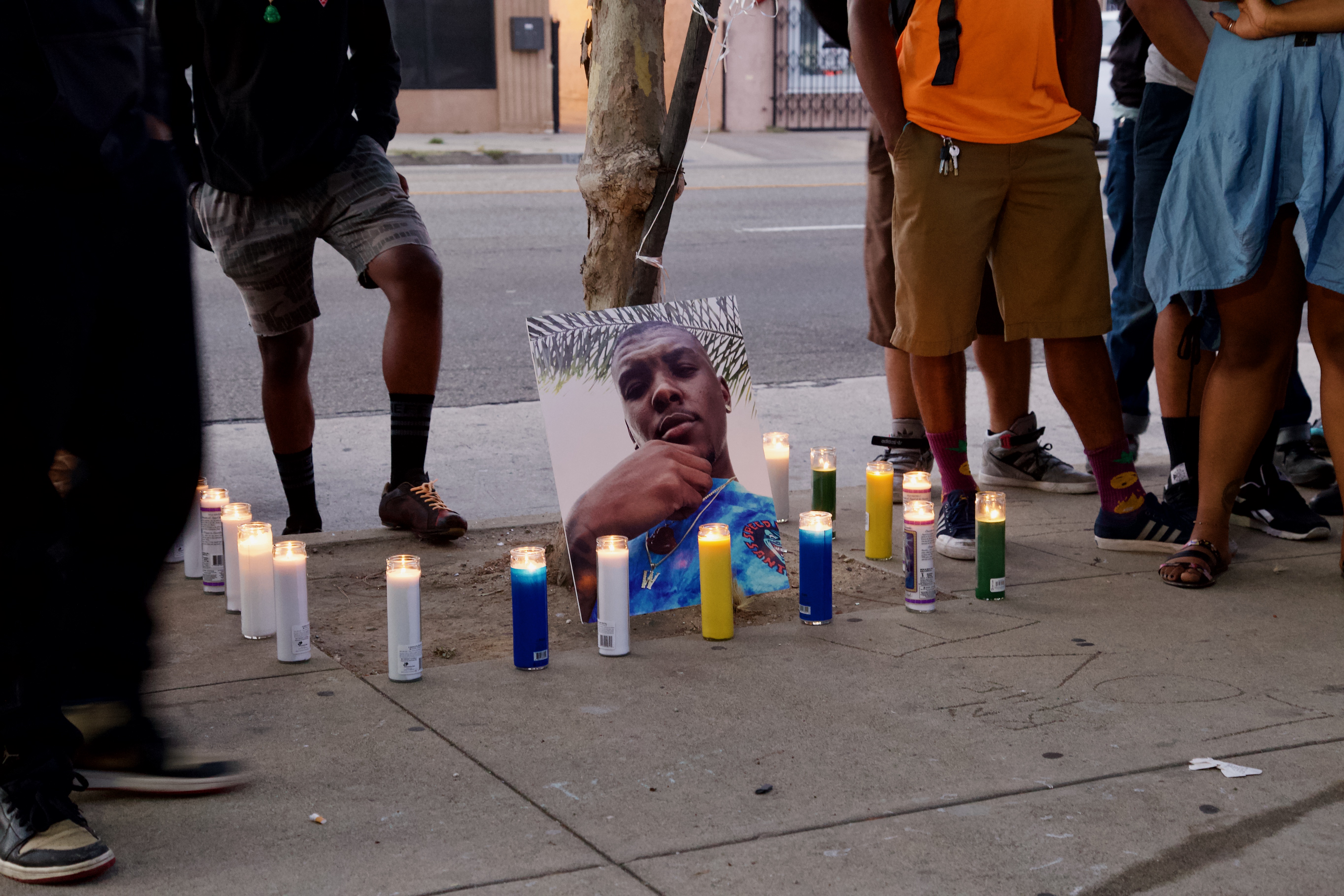 The ghost bike placed to memorialize Woon in April has since disappeared. But the site remains a gathering place for those seeking to mourn his passing. Sahra Sulaiman/Streetsblog L.A.