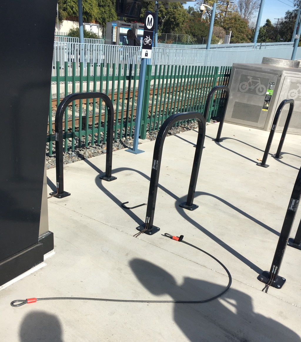 E-Lockers Can Help Curb Bike Theft at Metro Stations