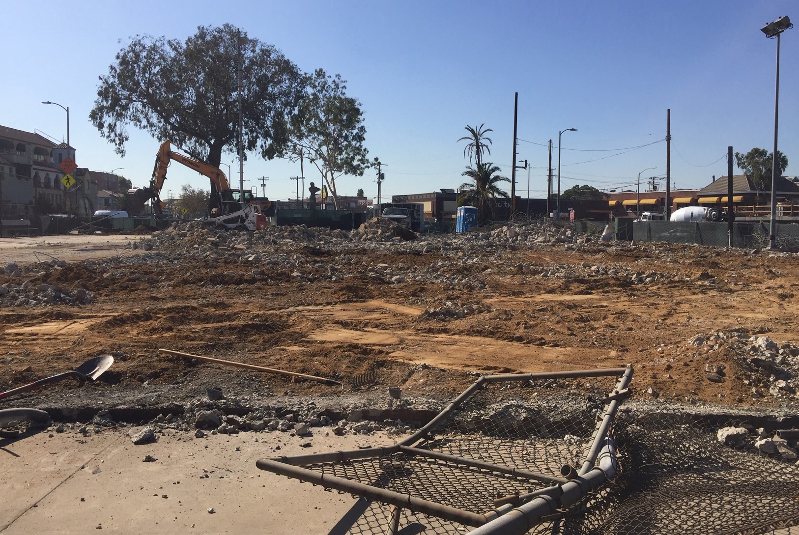 Construction underway last week at the Lafayette Park Triangle. Photo by Joe Linton/Streetsblog L.A.
