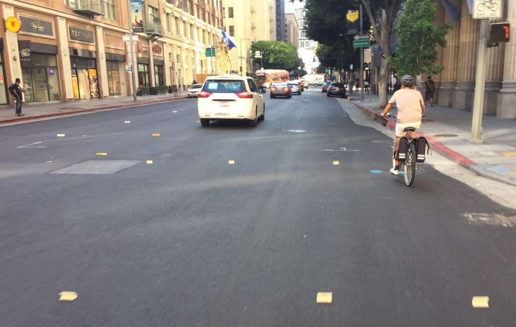 Protected Bike Lanes Coming To DTLA’s 7th Street
