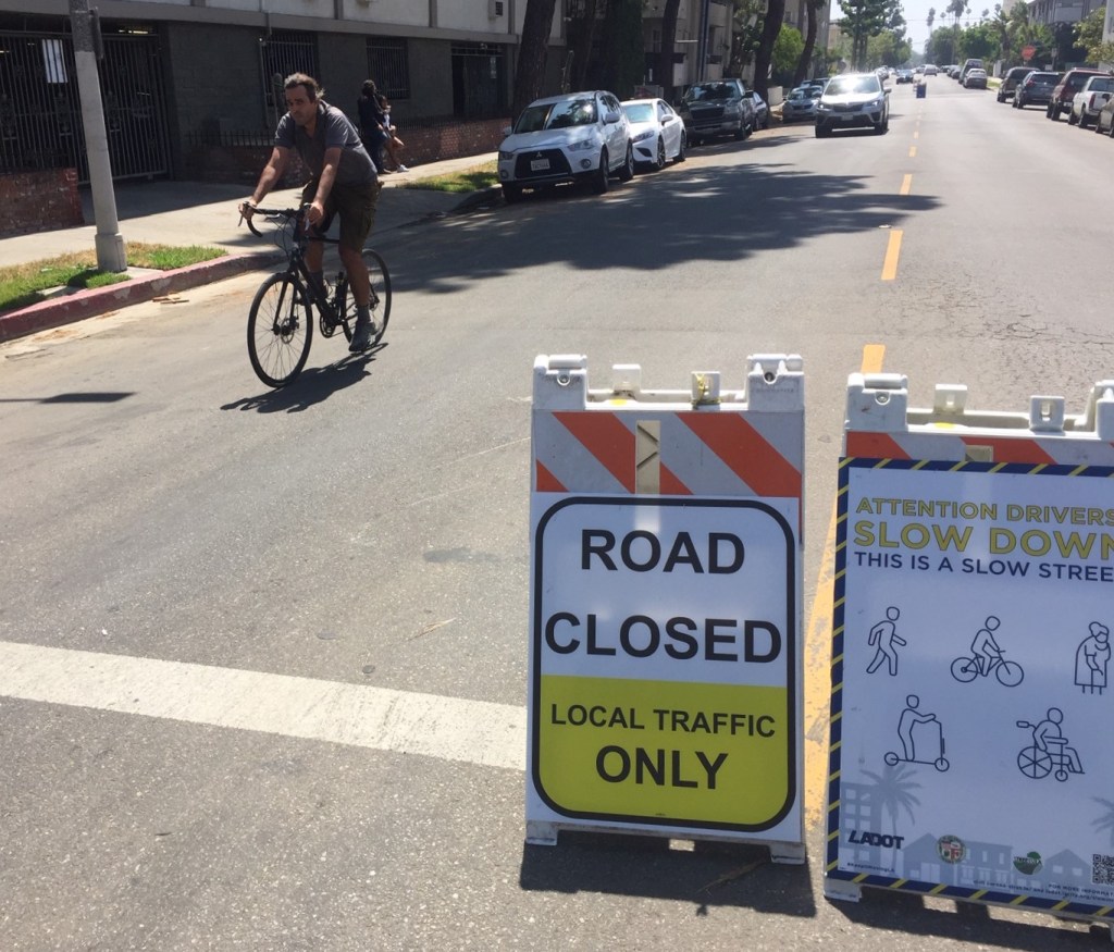 Eyes on the COVID Slow Street: Sandwich Boards Not Quite Enough to Make 4th Street Walk/Bike Friendly
