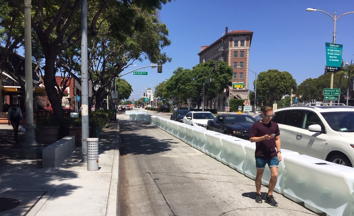 Some cars are still in the bus lane on Culver Boulevard