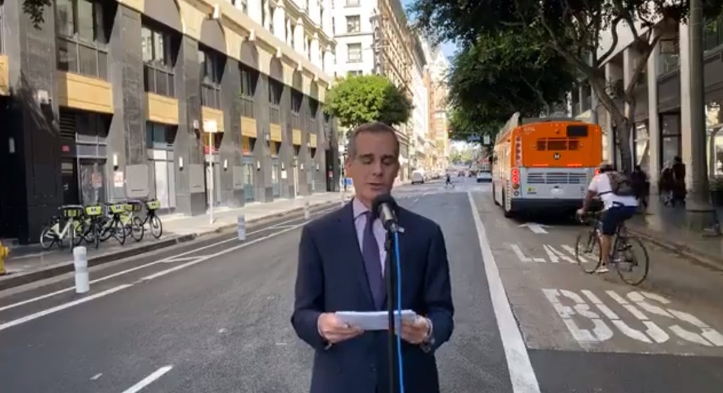 Garcetti Opens New Bus-Only Lanes On 5th and 6th Streets Downtown