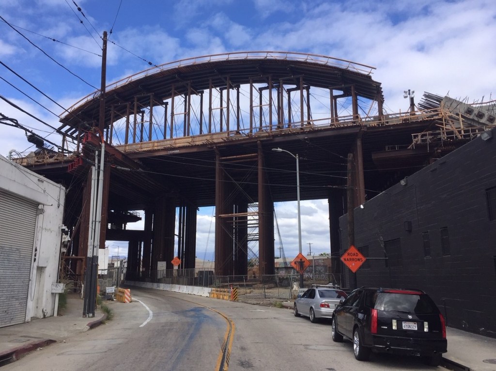 Eyes on the Street: New Arches on the Sixth Street Bridge