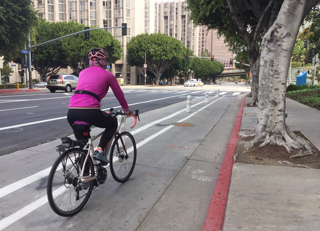 Eyes on the Street: Newly-Protected Bike Lane on Figueroa Street