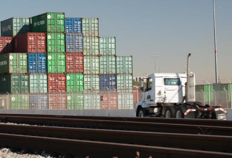 Is Metro Committed To An Effective Clean Truck Program?