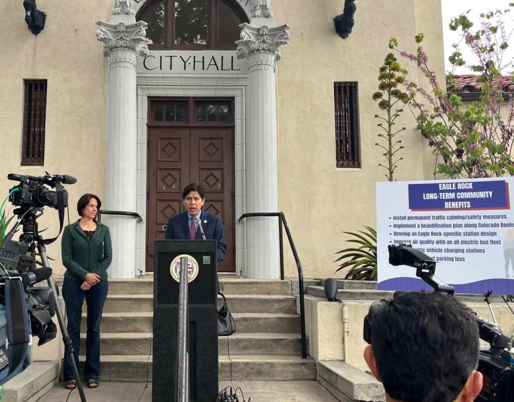 Councilmember Kevin de León Announces Support for Eagle Rock Bus Transit Plan