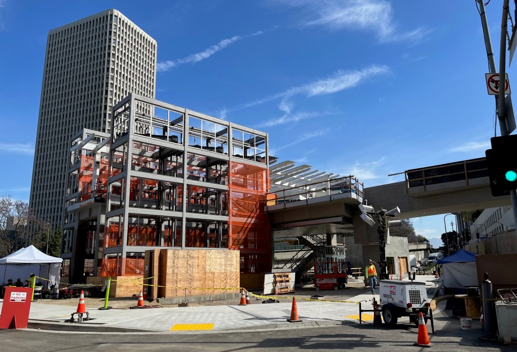 Metro and L.A. Keep Widening Streets At Transit Stations: Regional Connector Grand Avenue Edition