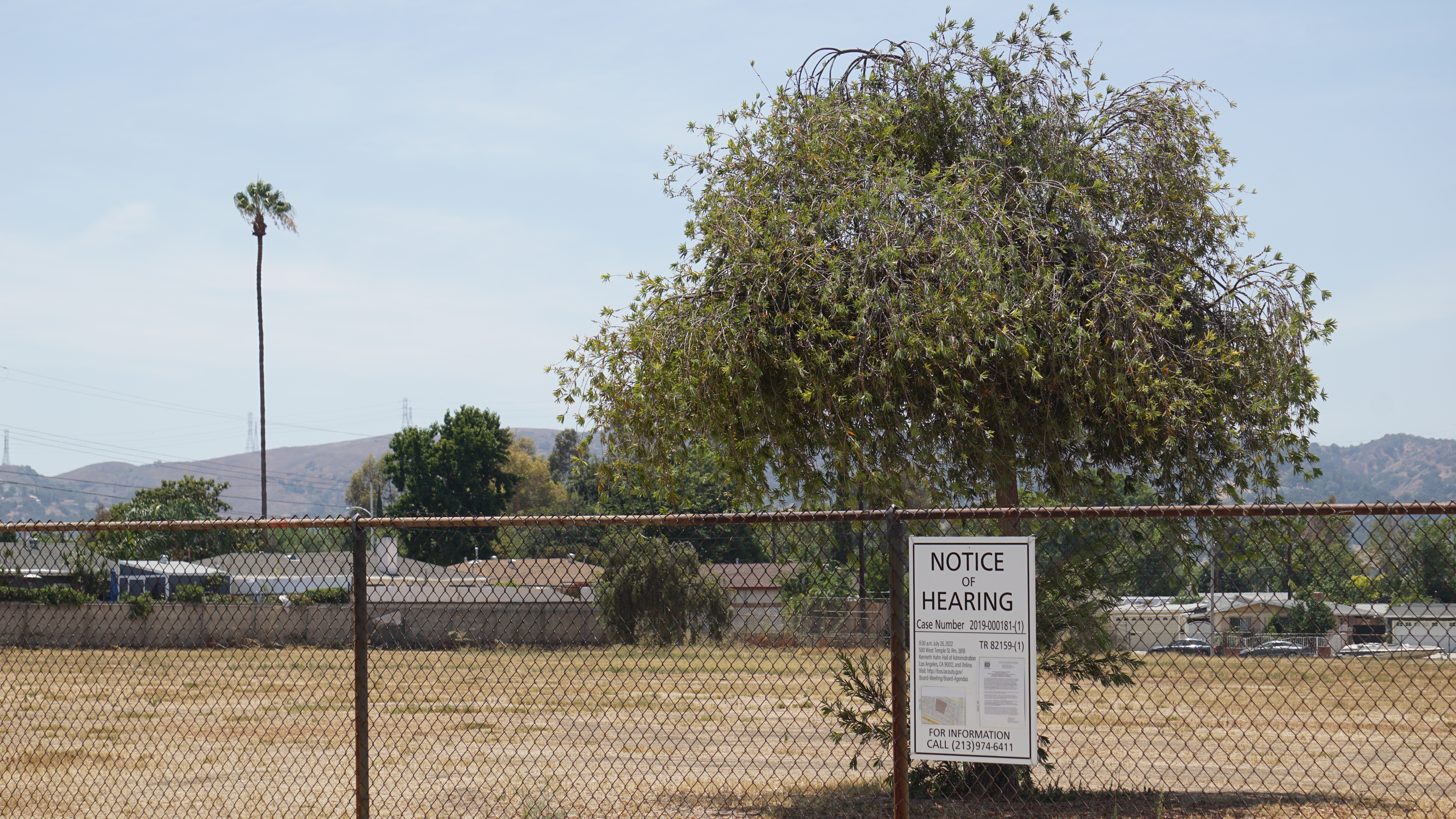 The rear field of the defunct campus of Glenelder Elementary in Hacienda Heights. Credit: Chris Greenspon/Streetsblog
