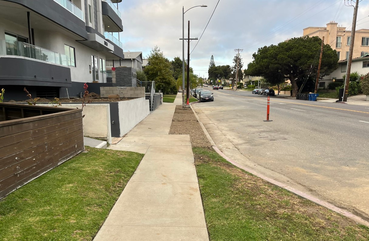 L.A. City spot-widening on National Boulevard. Photo by Carter Rubin via Twitter