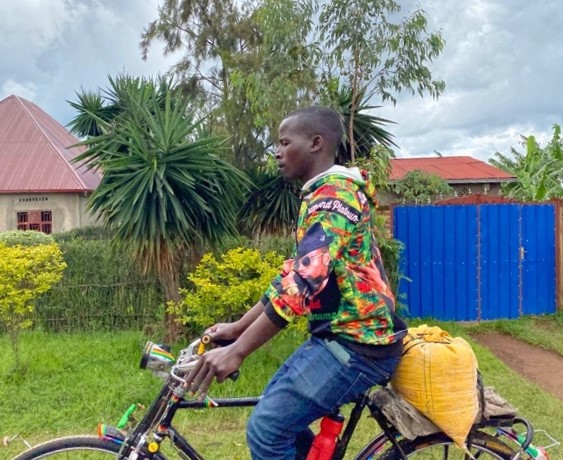 Travel Snapshots: Bikes! in Zimbabwe and Rwanda