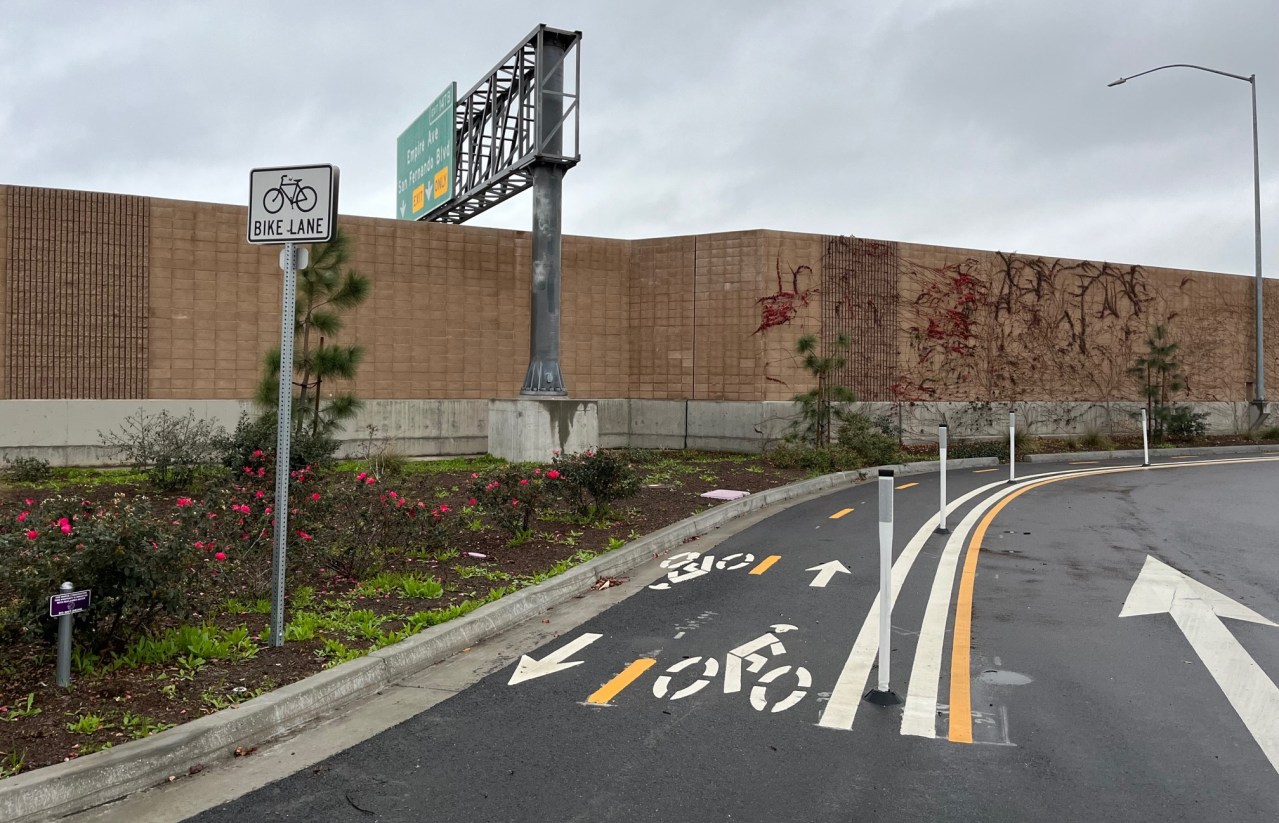South end of the Leland Way protected bikeway