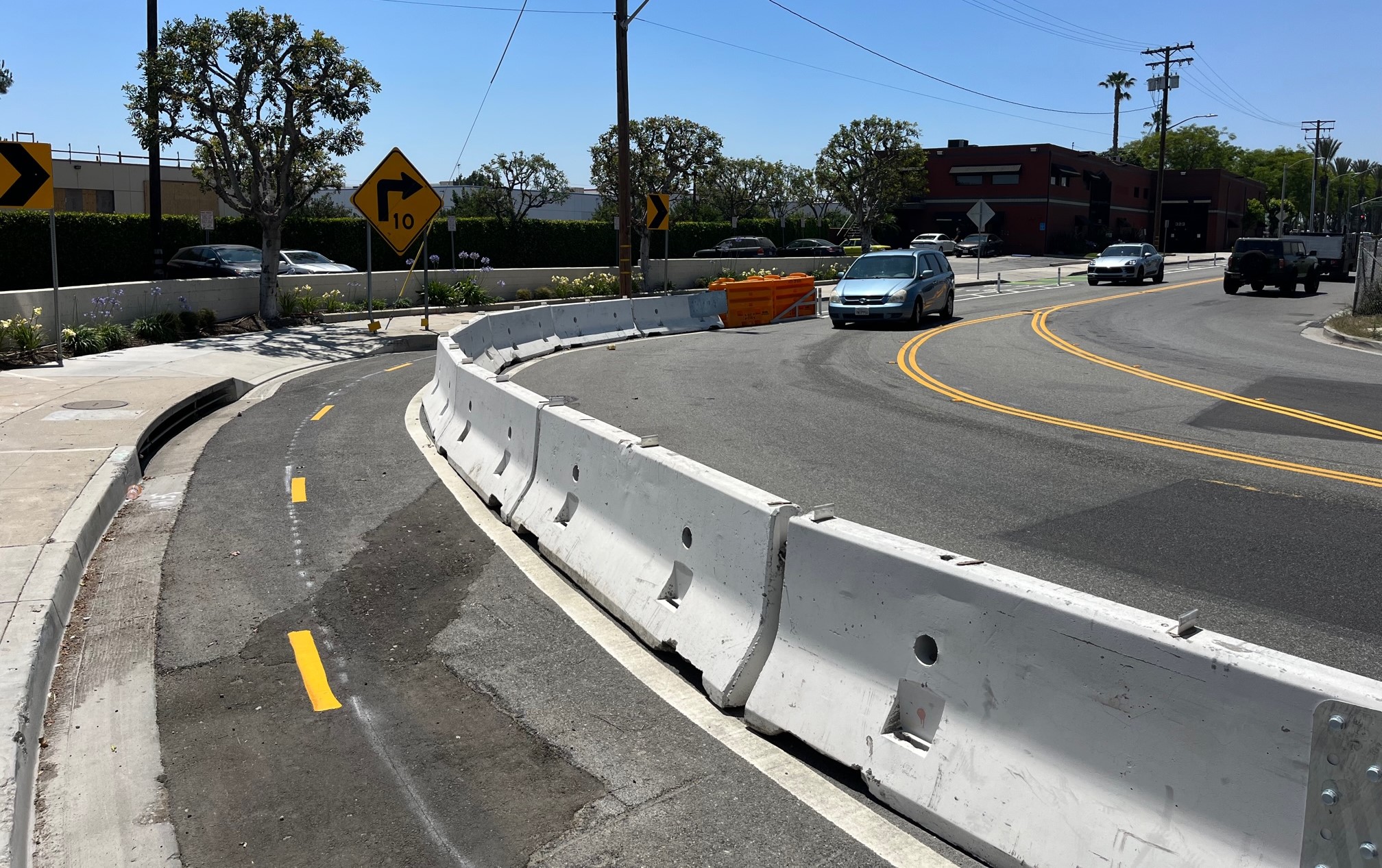 Soft Hit Posts Eyes on the Street: Burbank Front Street Bikeway Under Construction ...