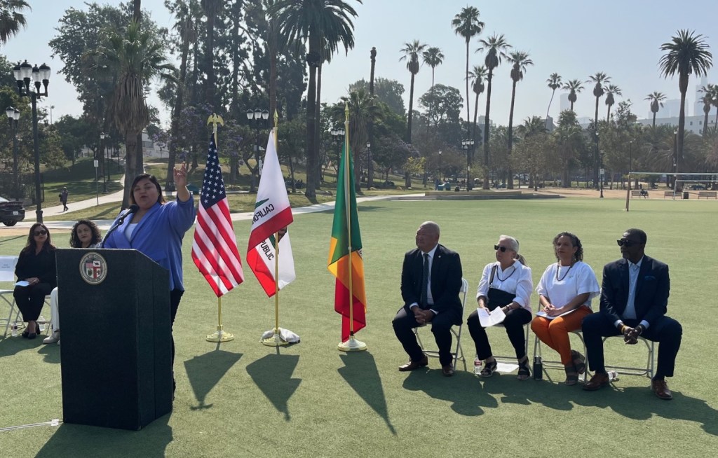 City Leaders Kick Off Planning For Reconnecting MacArthur Park