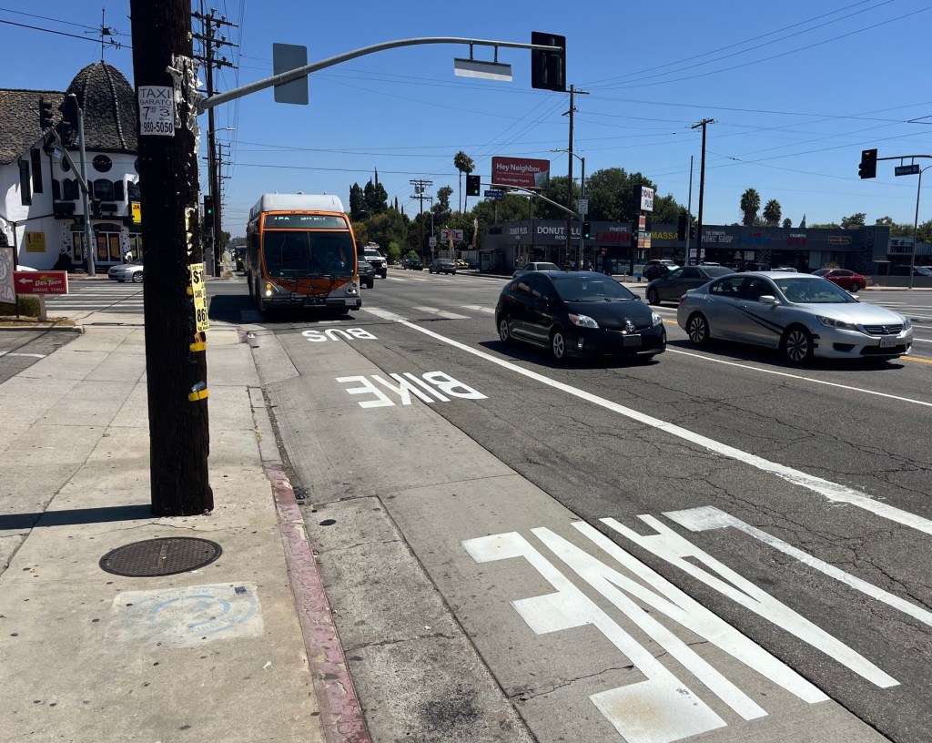Roscoe Blvd Bus-Priority Lanes Are Open