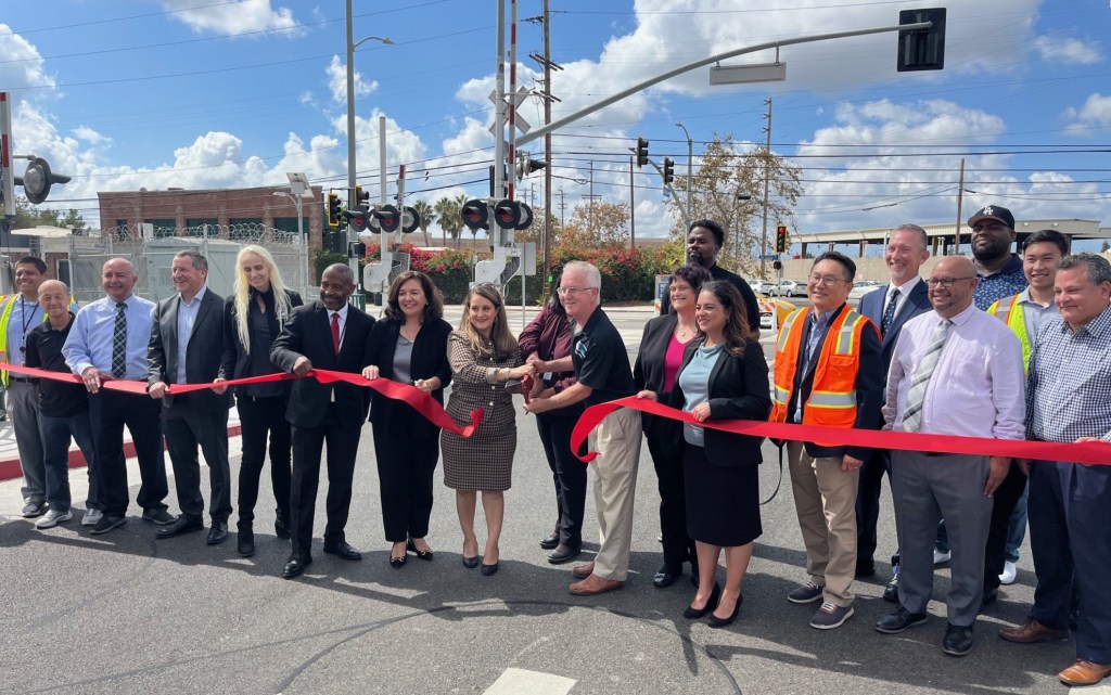 L.A. City Leaders Cut Ribbon on San Fernando Road Bike Path Extension