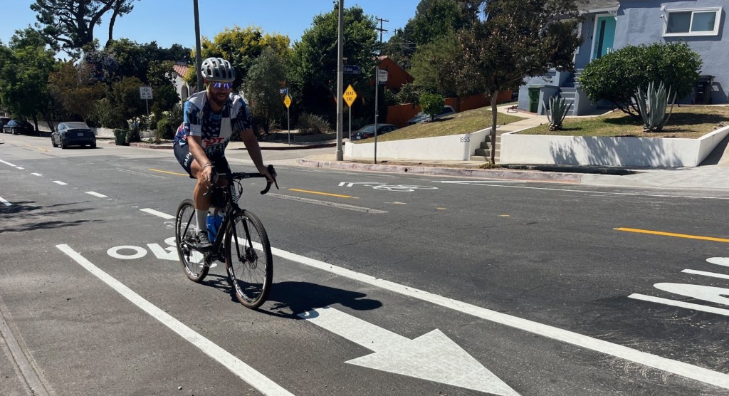 New Bike and Bus Lanes on Townsend Avenue and Avenue 51