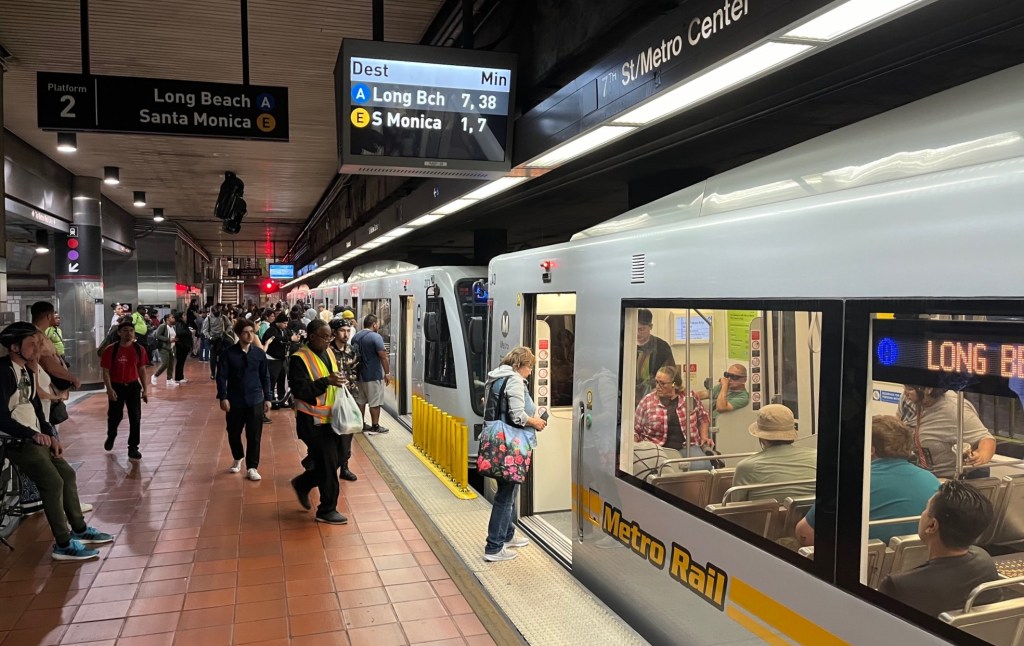 Metro Weekday Ridership Surpasses One Million