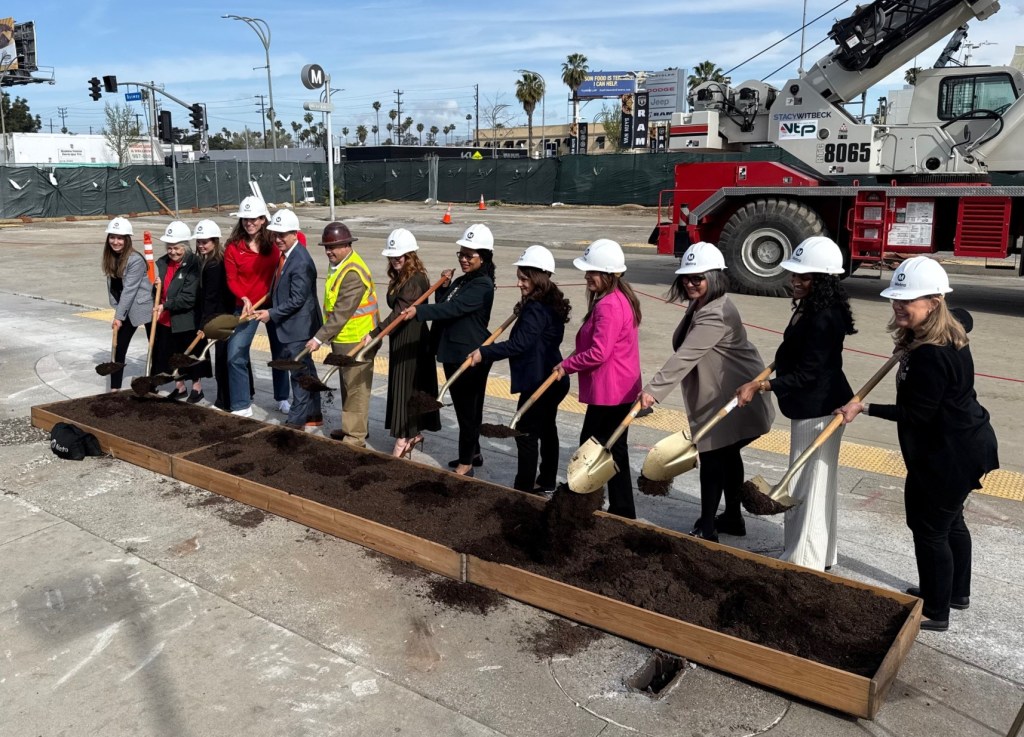Metro Breaks Ground on G Line Busway Construction