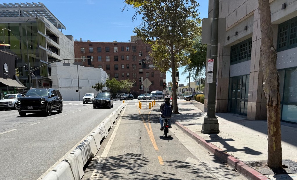 Eyes on the Street: New Concrete-Barrier-Protection on 3rd Street Bikeway