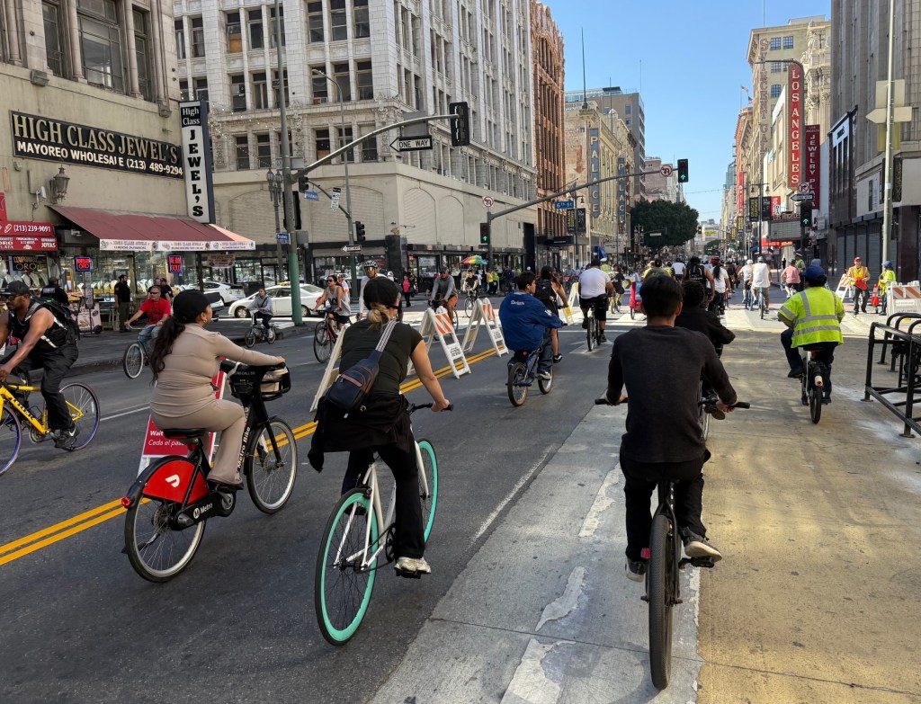 CicLAvia Turns 15, Enlivens the Heart of L.A. – Open Thread