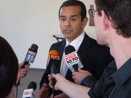 villaraigosa_resizr.jpg